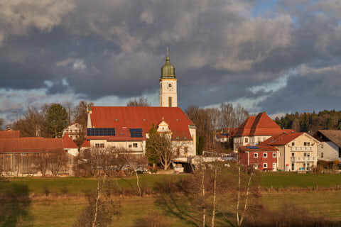 Gemeinde Wittibreut Landkreis Rottal-Inn Ulbering Pfarrkirche St. Maria Patrona Bavariae (Dirschl Johann) Deutschland PAN